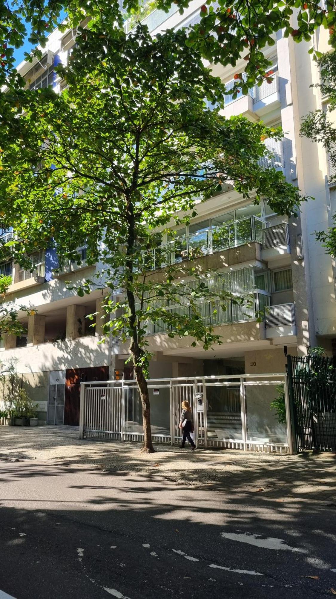 3 Quartos No Quadrilatero De Charme Em Ipanema Apartamento
