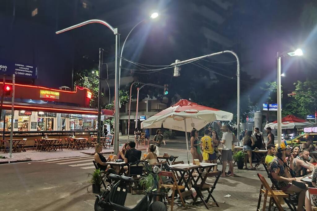 3 Quartos No Quadrilatero De Charme Em Ipanema