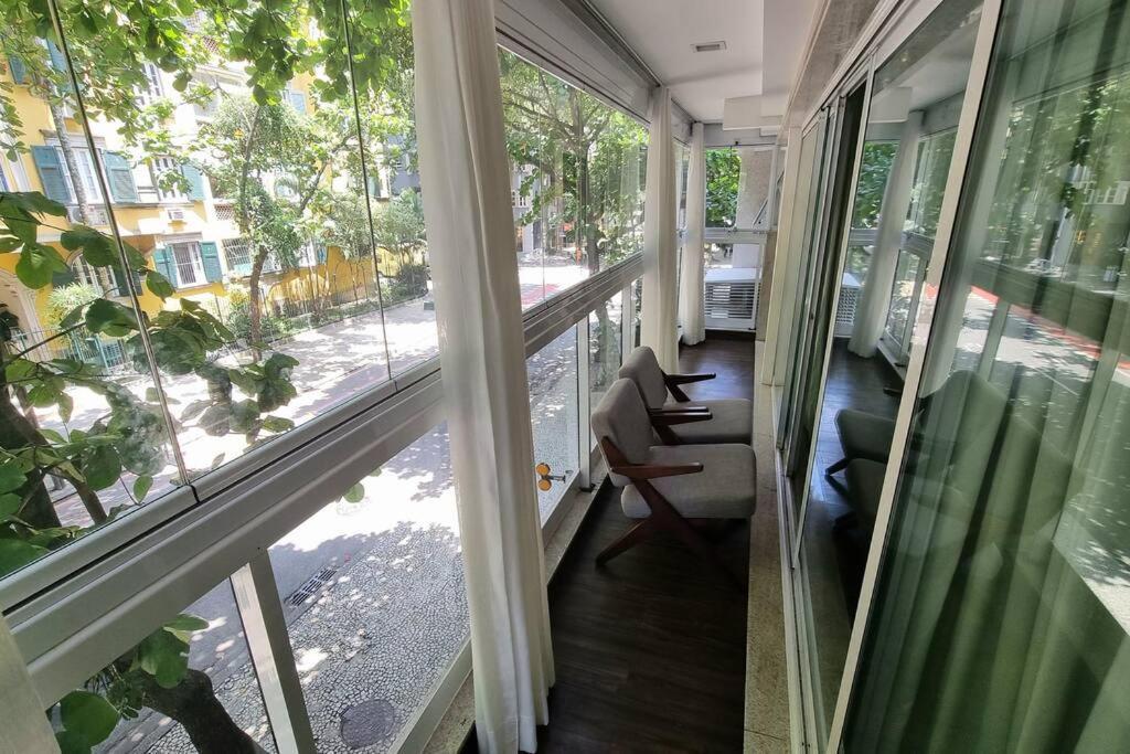 Apartamento 3 Quartos No Quadrilatero De Charme Em Ipanema *