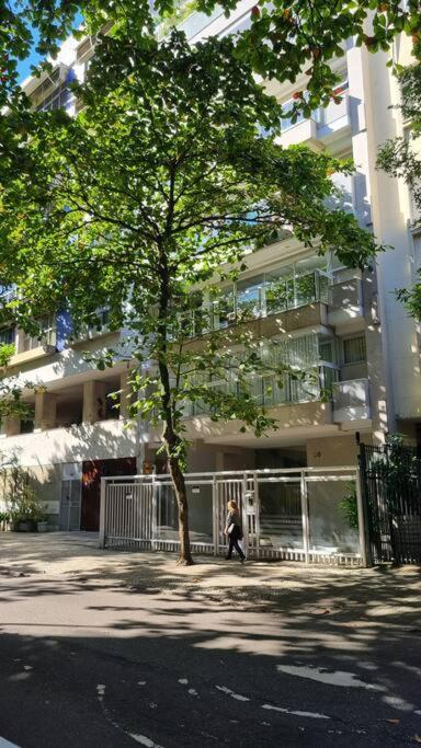 3 Quartos No Quadrilatero De Charme Em Ipanema